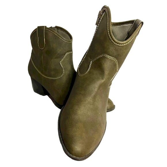 Unlisted Kenneth Cole Shoes - Unlisted Kenneth Cole Womens Western-Style Ankle Boots Olive Green  9M